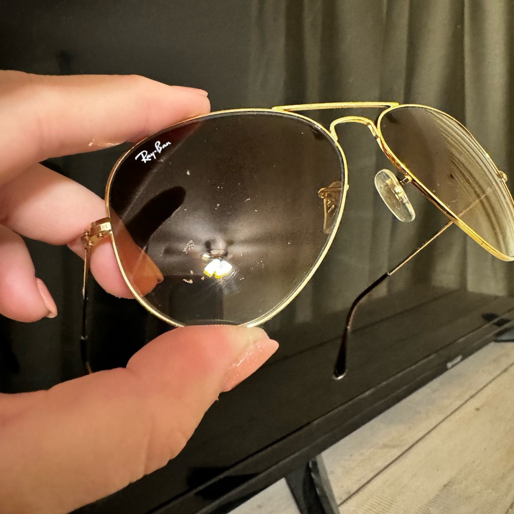 Women’s Ray Ban Aviator Sunglasses